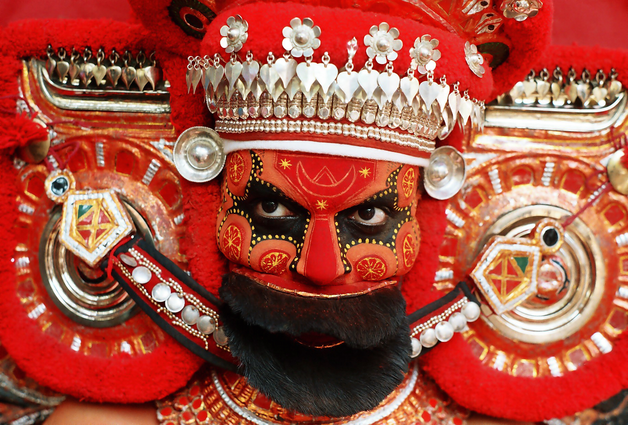 theyyam face mask