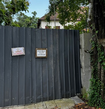 Gate Remains Closed at Alummoottil